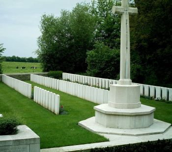 Amerval Communal Cemetery Extension