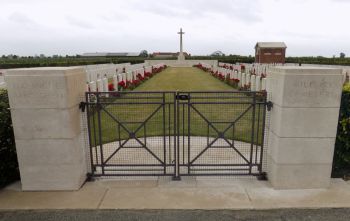 Haringhe (Bandaghem) Military Cemetery