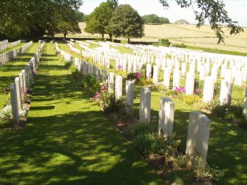 Lapugnoy Military Cemetery