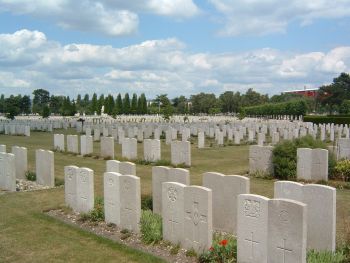 Faubourg d'Amiens Cemetery